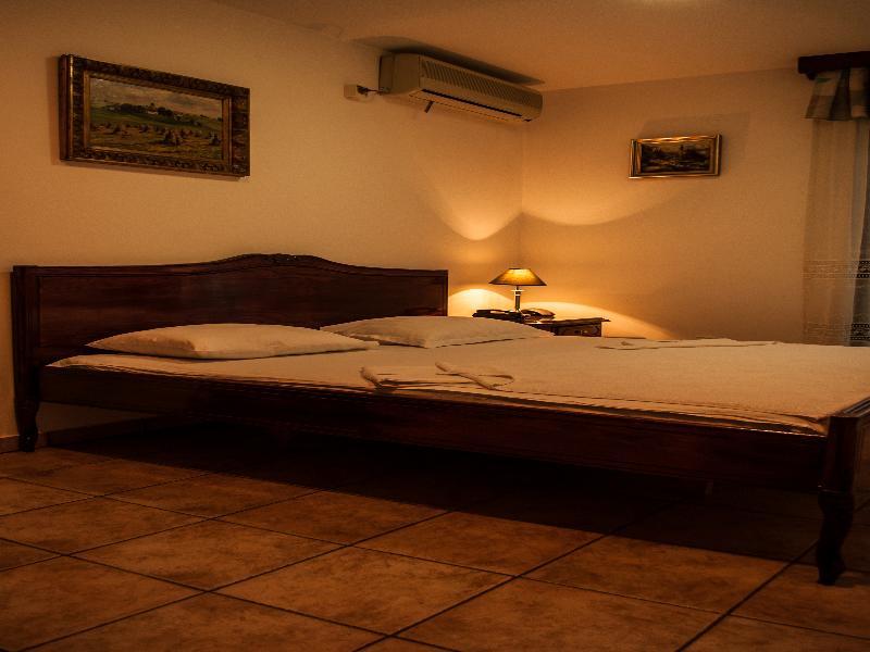 Lux Hotel Budua